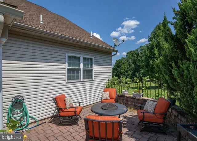 $689,999 | 12 Black Bear Run, Fleetwood, PA 19522