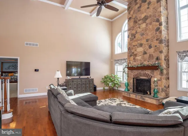 $689,999 | 12 Black Bear Run, Fleetwood, PA 19522