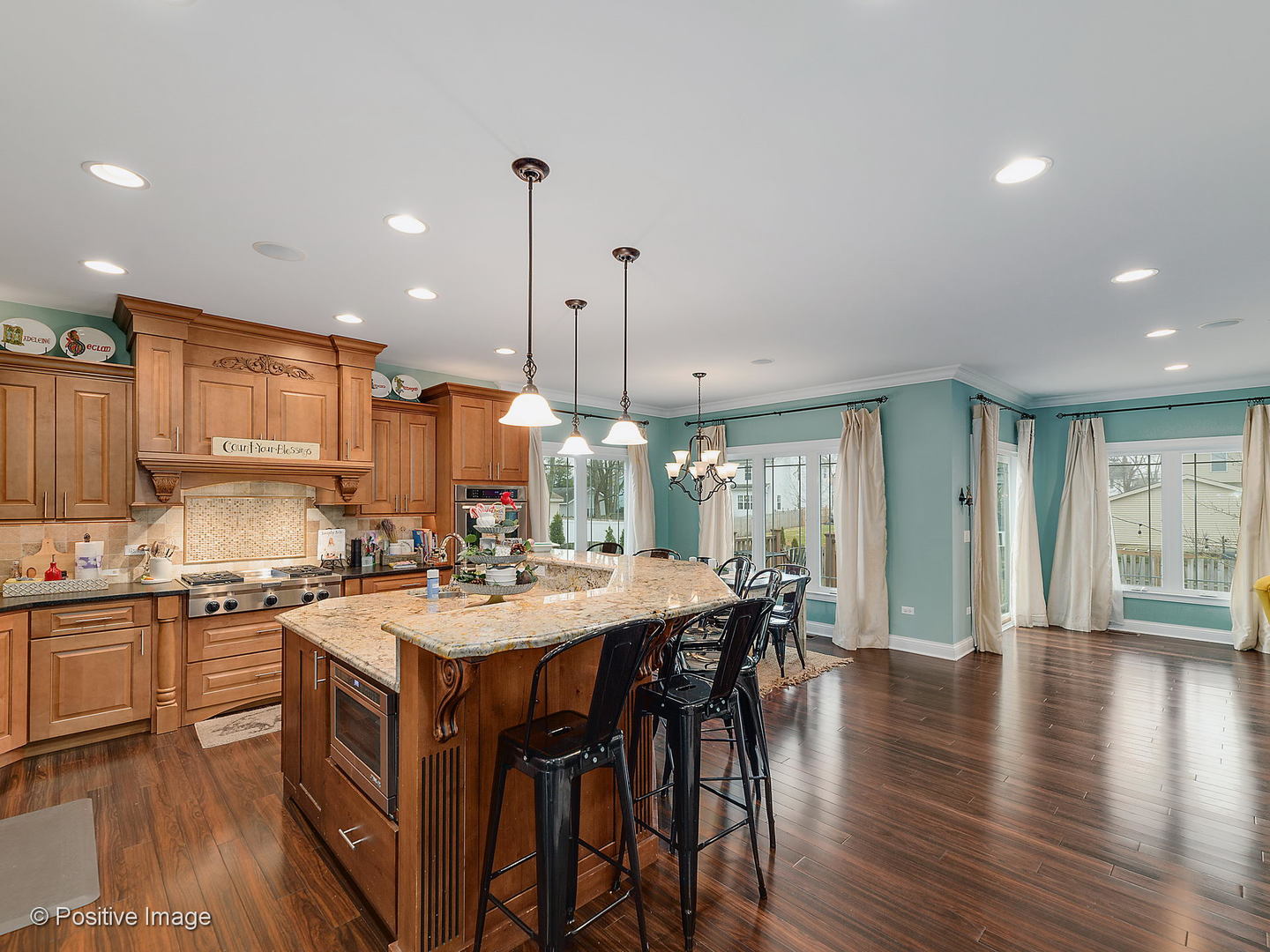 808 East Indiana Street Wheaton, IL 60187 - Photo 6 of 31
