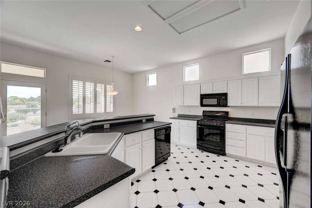 10121 Villa Ridge Drive Las Vegas, NV 89134 - Photo 34 of 81