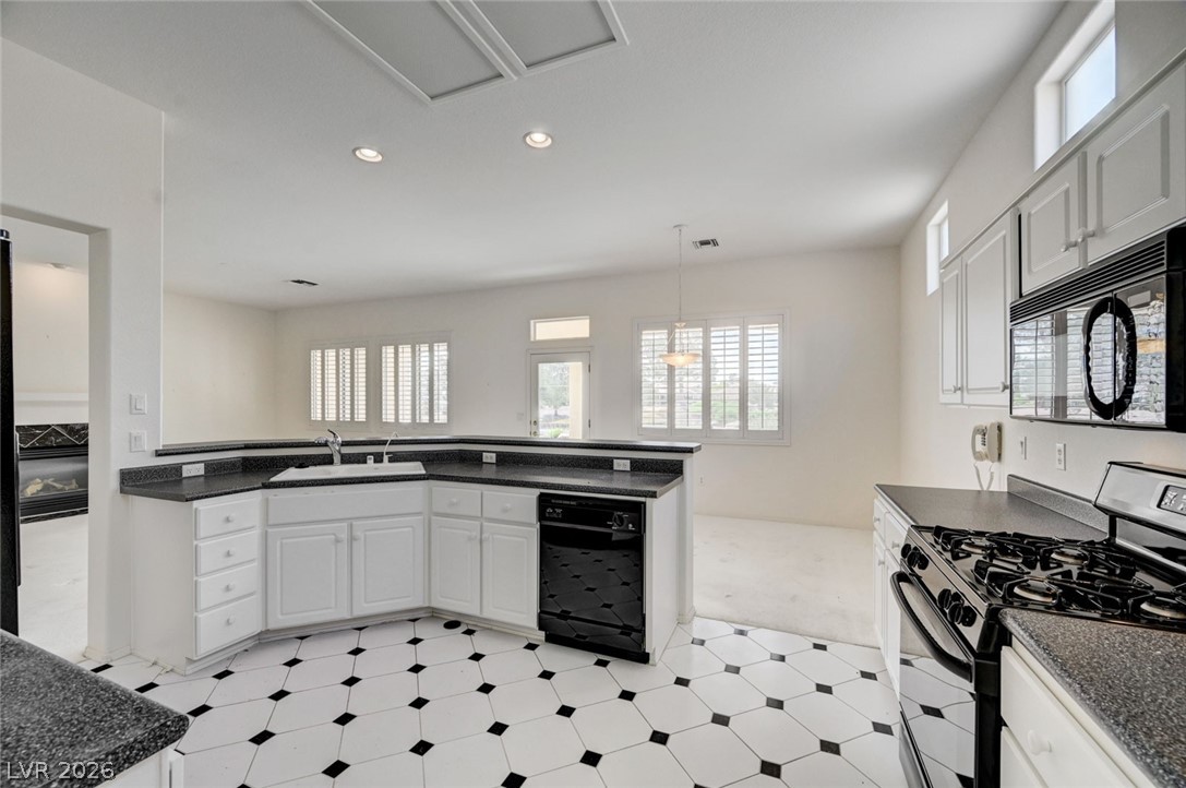 10121 Villa Ridge Drive Las Vegas, NV 89134 - Photo 35 of 81