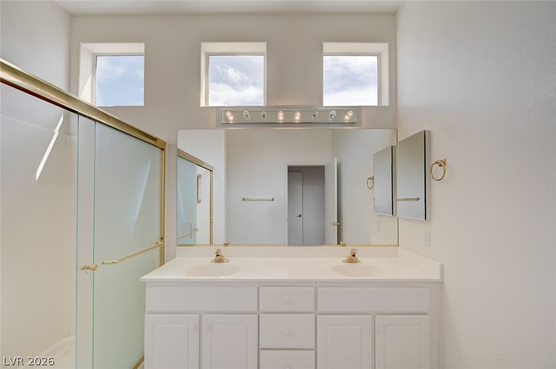 10121 Villa Ridge Drive Las Vegas, NV 89134 - Photo 46 of 81