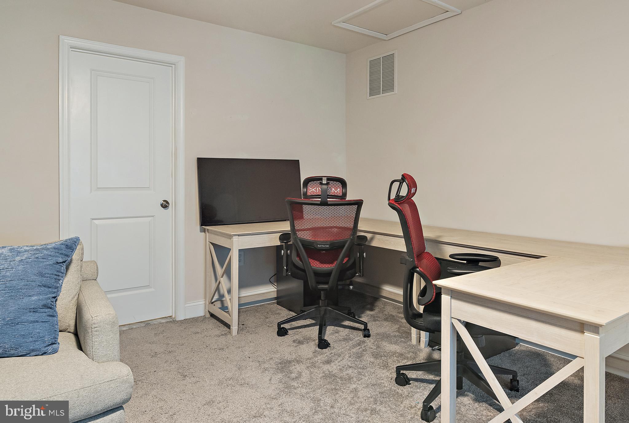 1614 Belle Drive Annapolis, MD 21401 - Photo 29 of 36 a view of a workspace with furniture