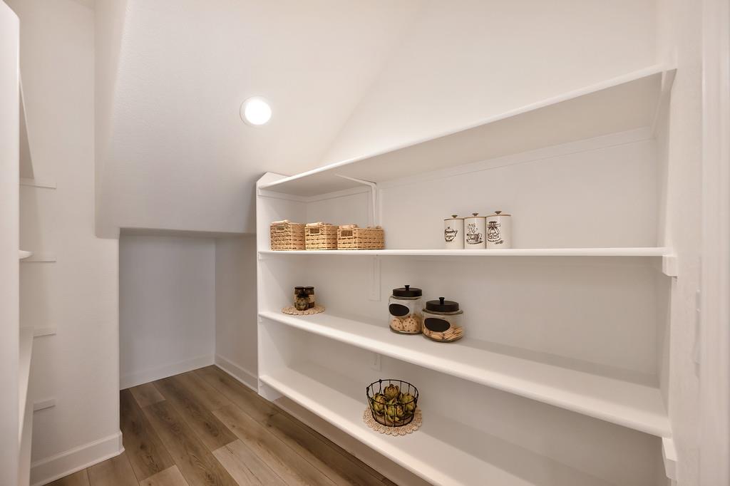 17500 Beachwood Road Lathrop, CA 95330 - Photo 25 of 78 Large pantry/storage area.