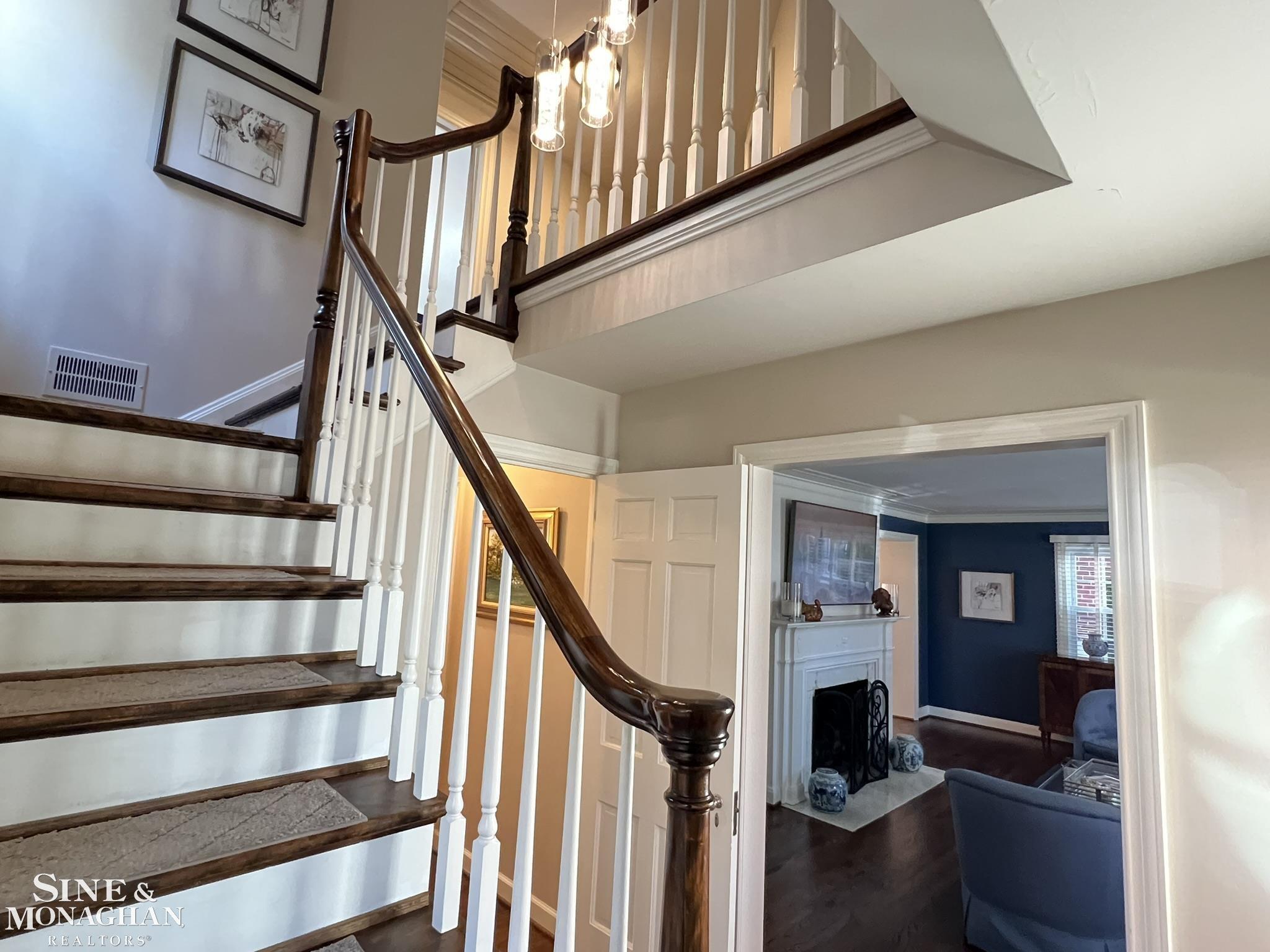 277 Moran Road Grosse Pointe, MI 48236 - Photo 17 of 30 50161444-d93da057-f8e4-49f2-bdfd-5face00c63f6.JPG