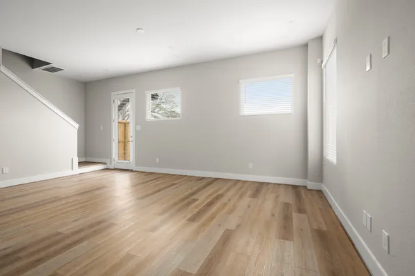 $2,095 | 8118 Esther Acres Lane, Houston, TX 77088