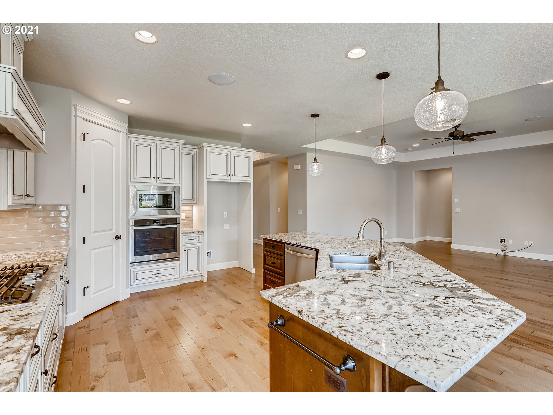 1308 North 8th Way Ridgefield, WA 98642 - Photo 7 of 32