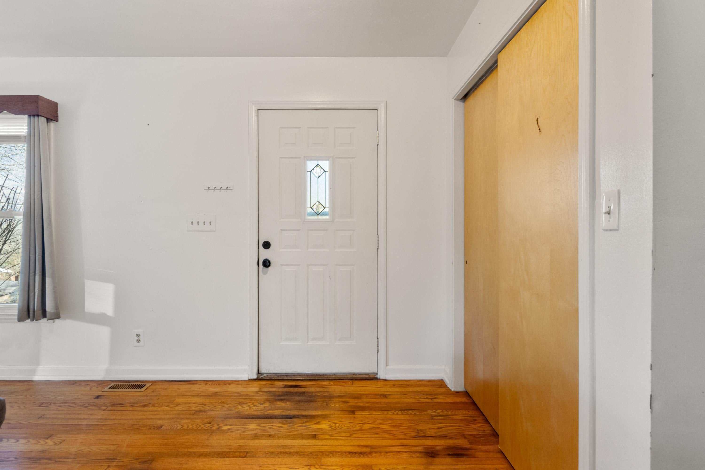 306 Gale Road Pearisburg, VA 24134 - Photo 12 of 41 Gallery Image 12