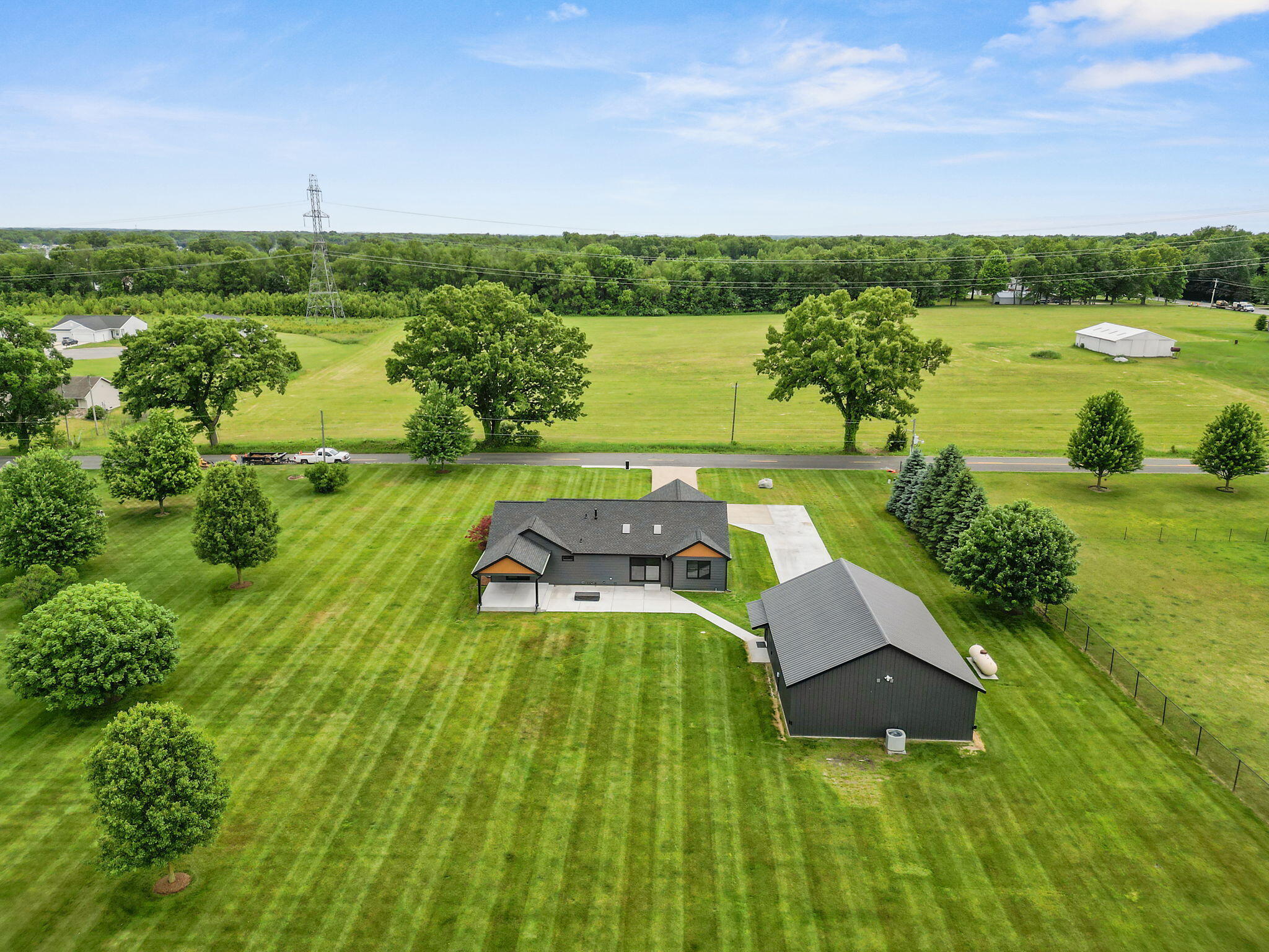 20872 State Line Road Edwardsburg, MI 49112 - Photo 46 of 46 48-web-or-mls-40-web-or-mls-DJI_0166