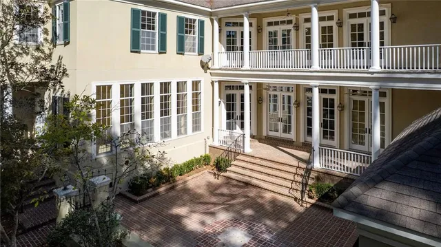 $1,200,000 | 10 Tupelo Trace, Mandeville, LA 70471