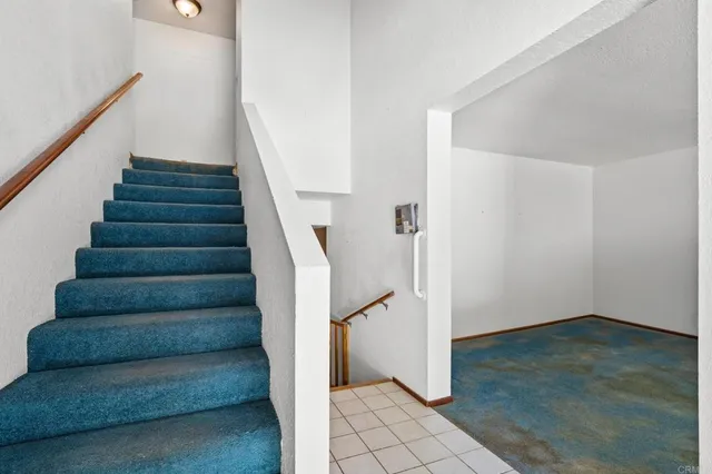 a view of entryway and hall