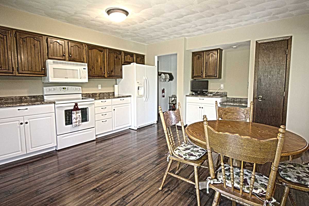 12612 North Gate Road Roscoe, IL 61073 - Photo 12 of 23 Gallery Image 12