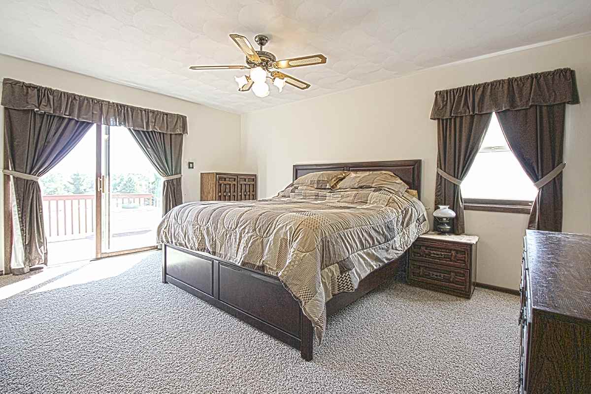 12612 North Gate Road Roscoe, IL 61073 - Photo 17 of 23 Gallery Image 17