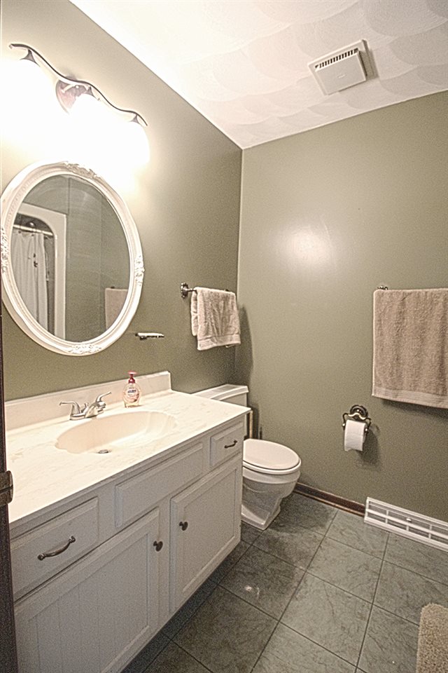 12612 North Gate Road Roscoe, IL 61073 - Photo 21 of 23 Gallery Image 21
