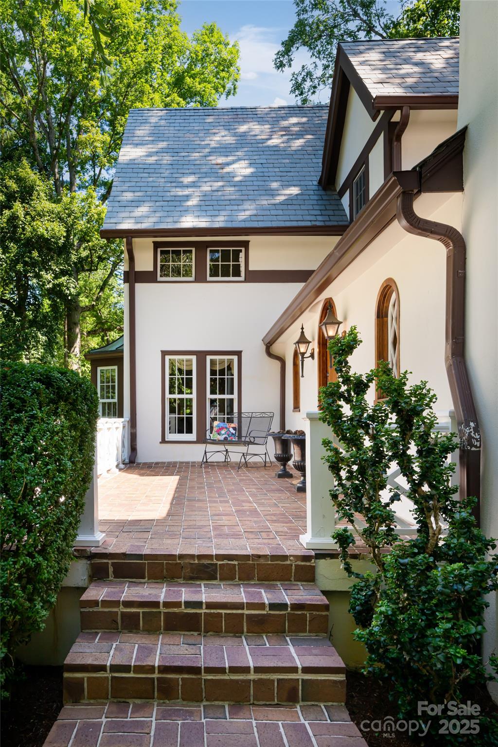 384 Vanderbilt Road Asheville, NC 28803 - Photo 11 of 44 Gallery Image 11