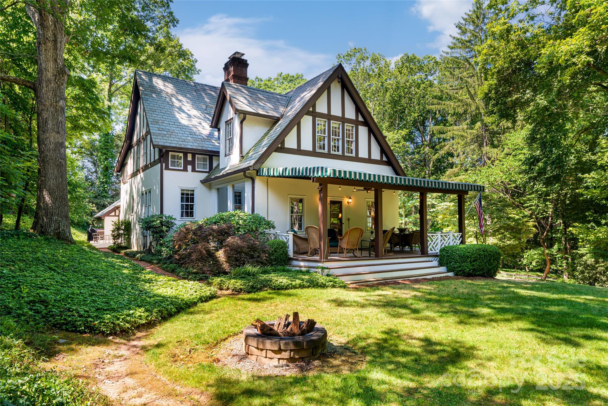 384 Vanderbilt Road Asheville, NC 28803 - Photo 2 of 44 Gallery Image 2