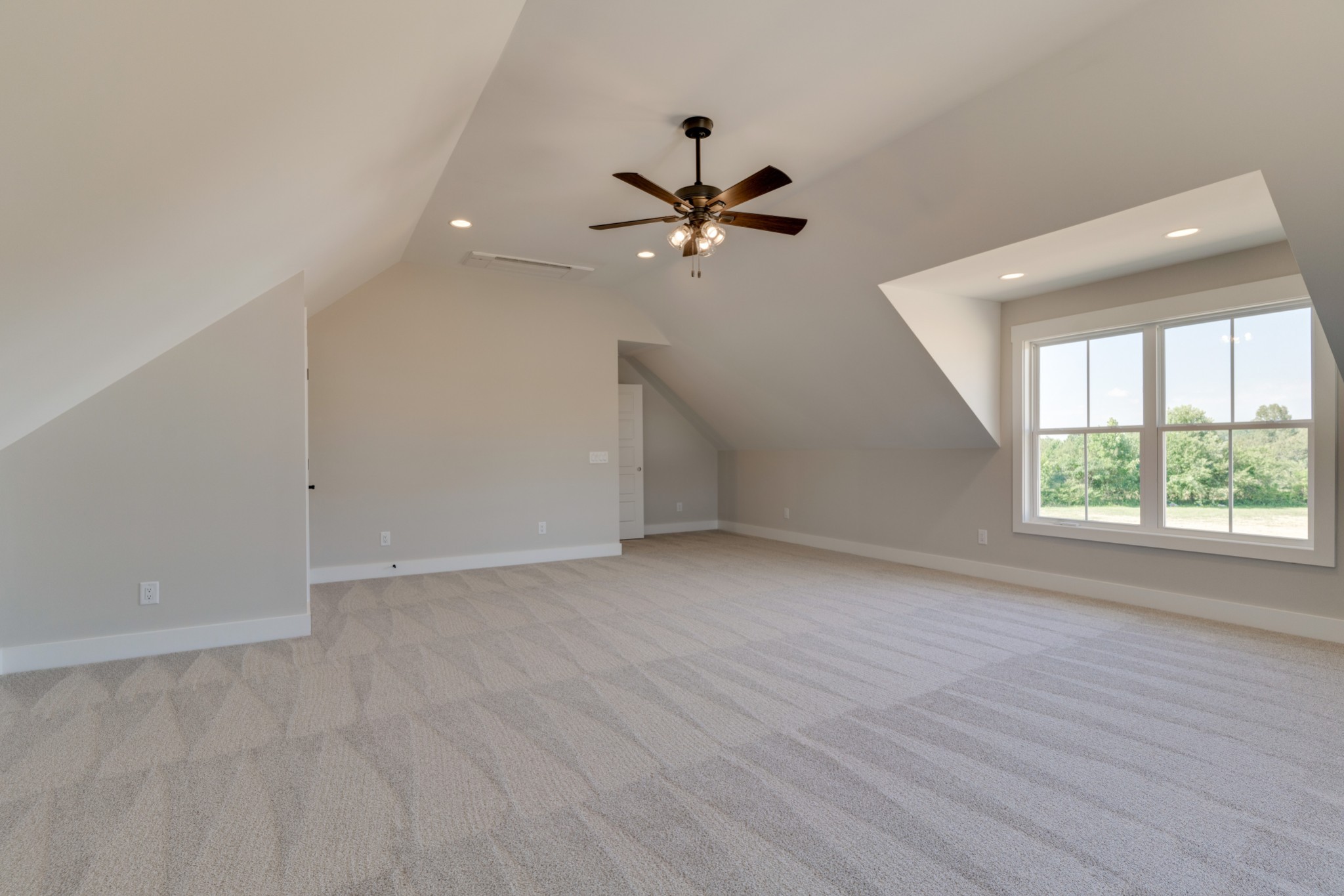5046 Mt Zion Road Springfield, TN 37172 - Photo 22 of 28 an empty room with windows and fan