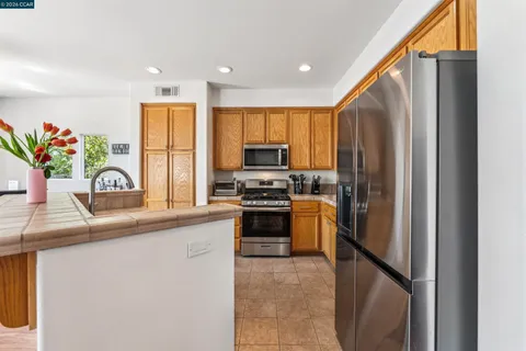 $849,000 | 4000 Hiller Lane, Martinez, CA 94553
