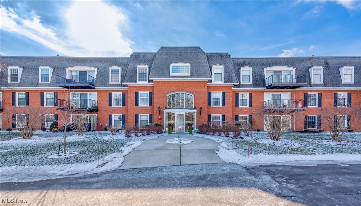 22701 Center Ridge Road, Unit 306 Rocky River, OH 44116 - Photo 1 of 29 Gallery Image 1