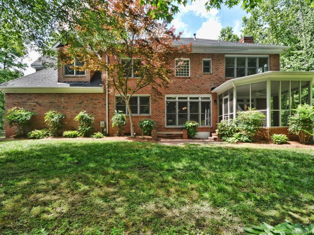 13504 Scanlan Way Davidson, NC 28036 - Photo 23 of 23 front view of a house with a yard