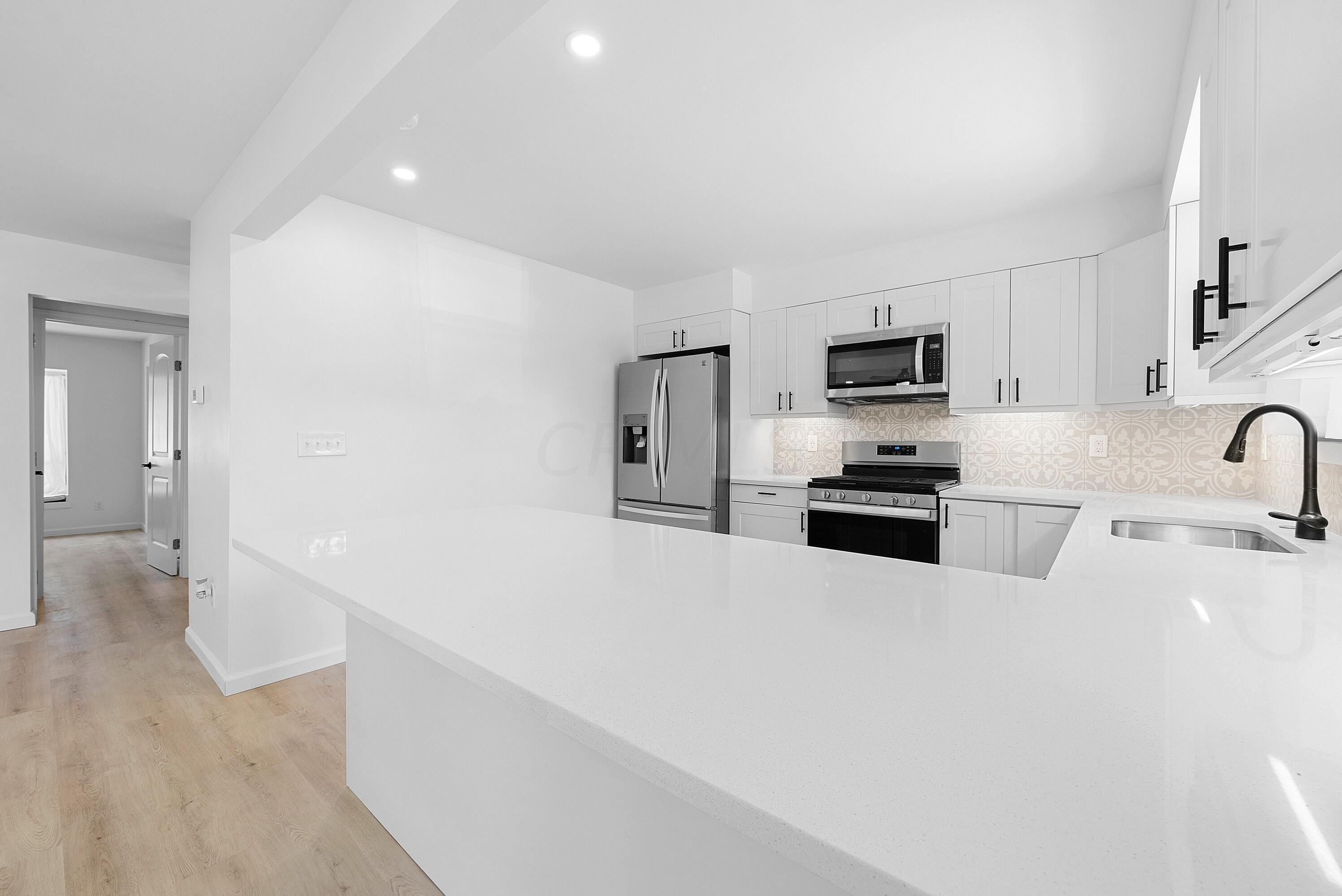 1633 McNaughten Road, Unit 1633A Columbus, OH 43232 - Photo 17 of 21 DSC01005