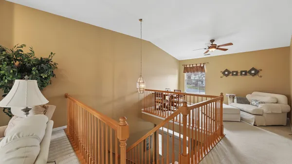 $372,500 | 628 King Court, Unit 628, East Dundee, IL 60118