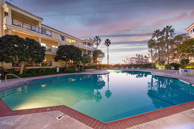 $1,150,000 | 4229 Harbour Island Lane, Oxnard, CA 93035