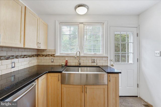 $585,000 | 1 Fawn Lane, Haverford, PA 19041