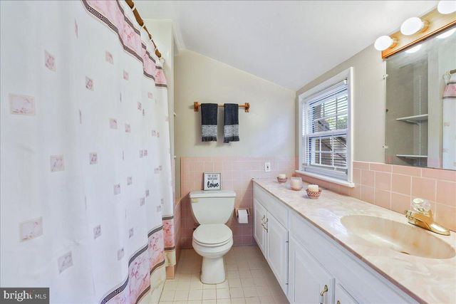 $585,000 | 1 Fawn Lane, Haverford, PA 19041