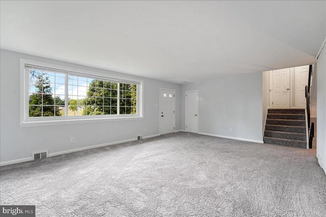 $585,000 | 1 Fawn Lane, Haverford, PA 19041