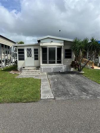 $69,900 | 10 Shell Road, Okeechobee, FL 34974
