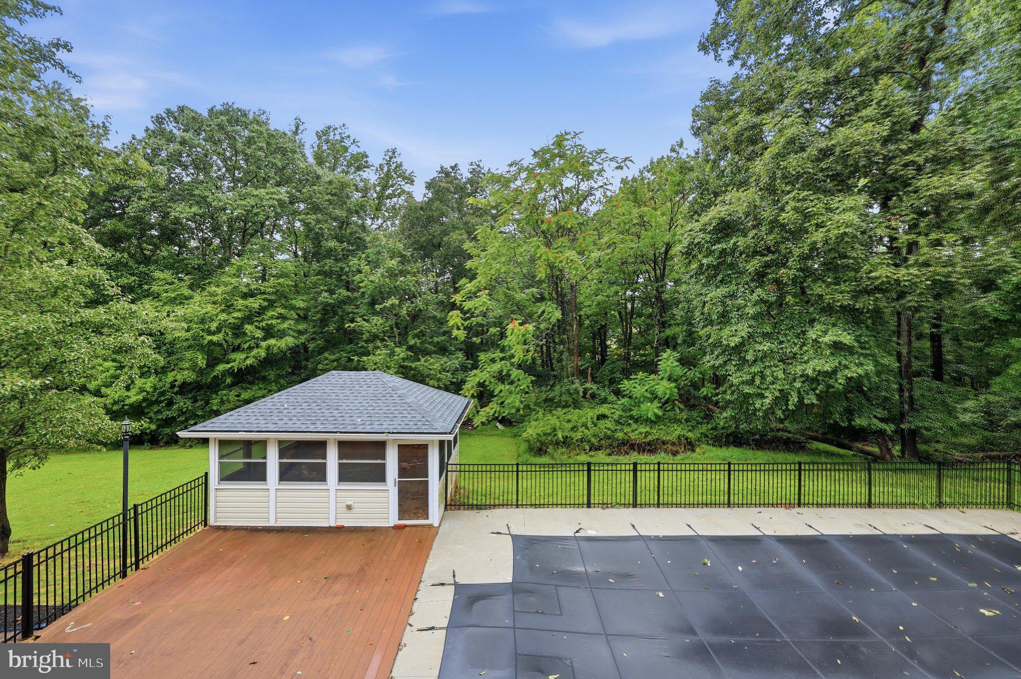 11441 Pleasant Valley Road Smithsburg, MD 21783 - Photo 44 of 58 Deck View