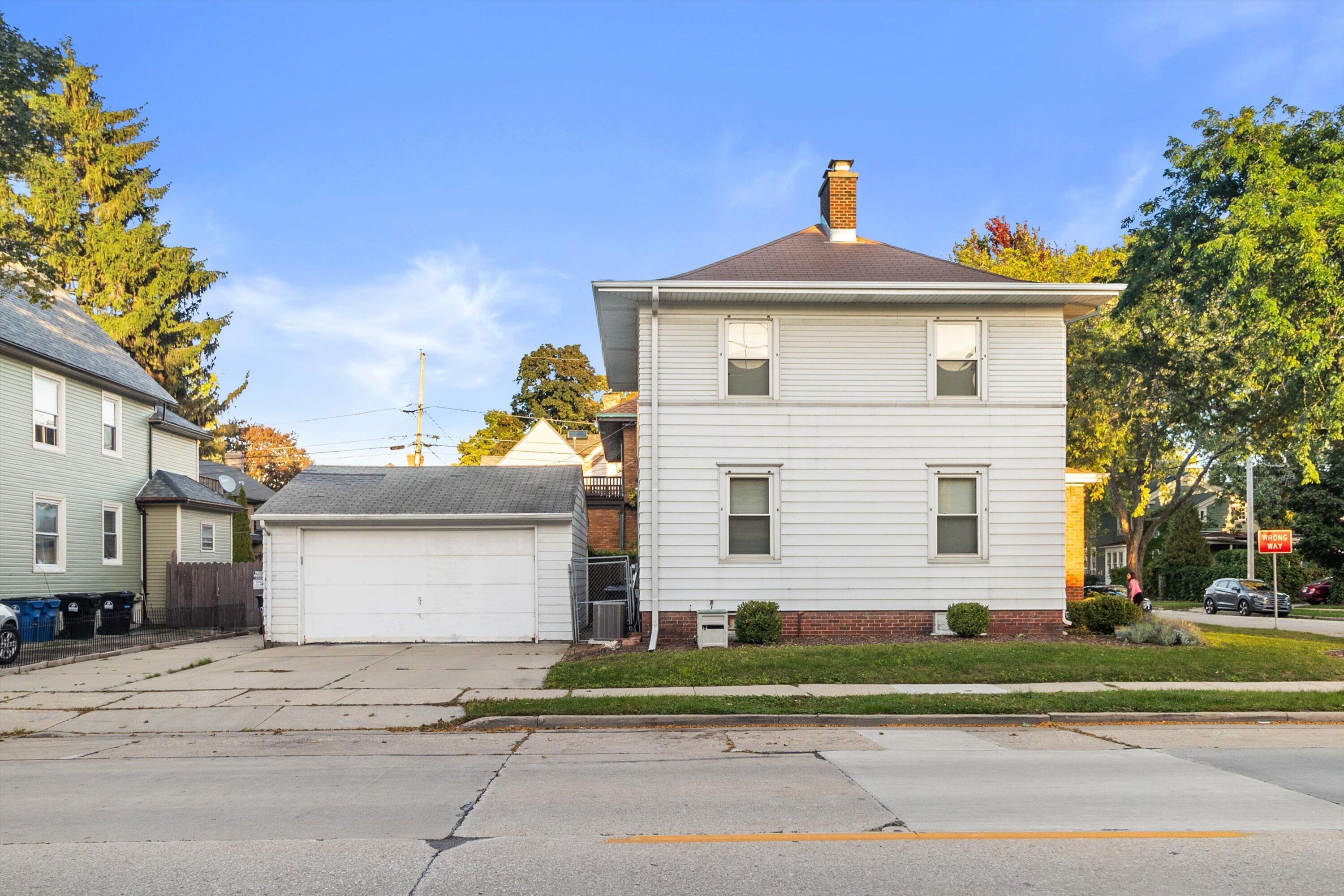 224 13th Street Racine, WI 53403 - Photo 21 of 22 34-E6A9297