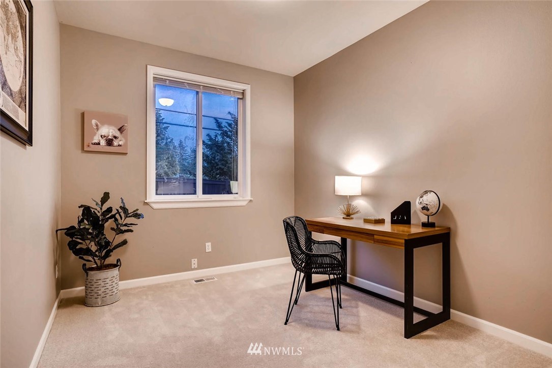 6788 Southeast 2nd Street Renton, WA 98059 - Photo 5 of 25