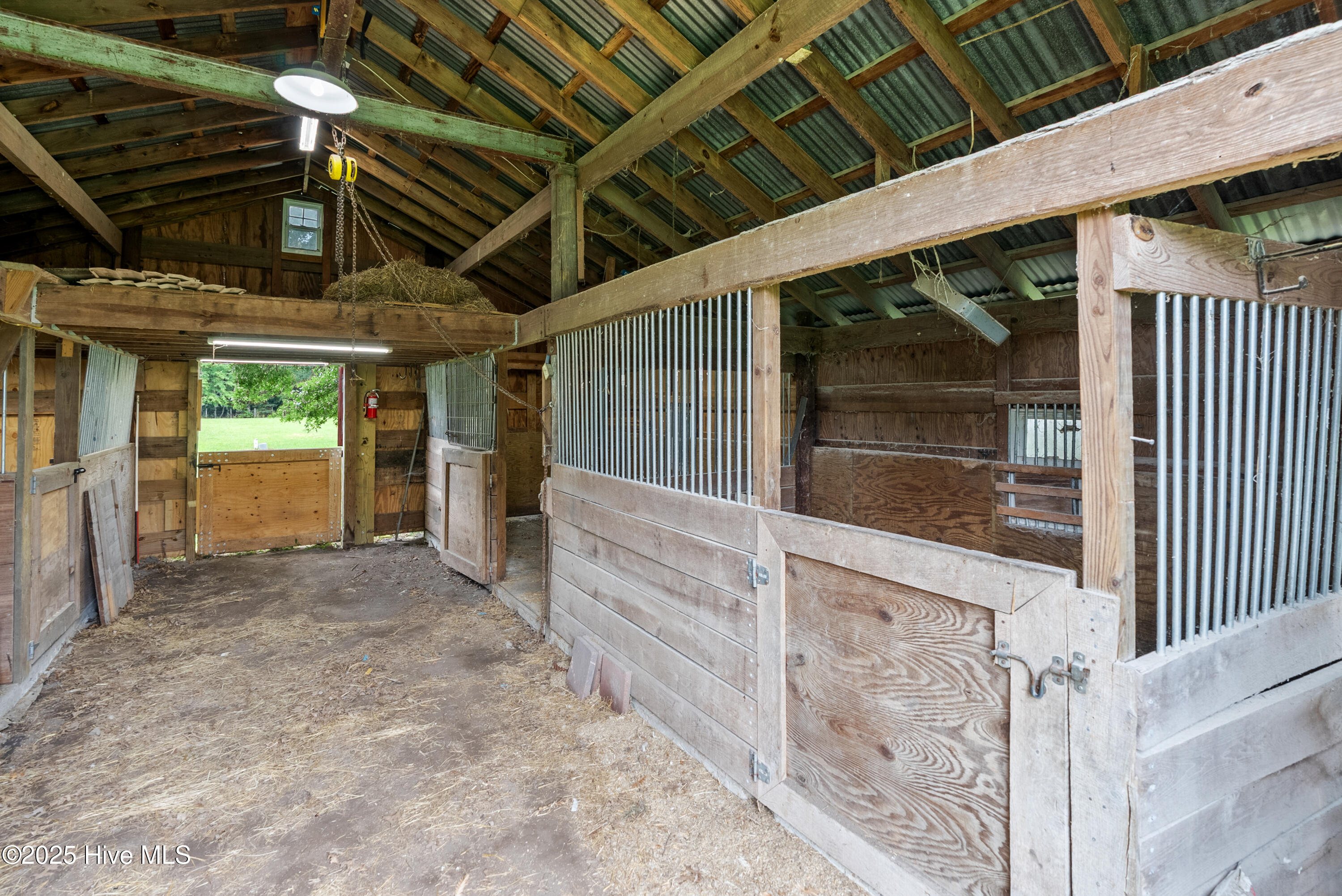 1430 Middle Swamp Road Corapeake, NC 27926 - Photo 31 of 40 Stalls