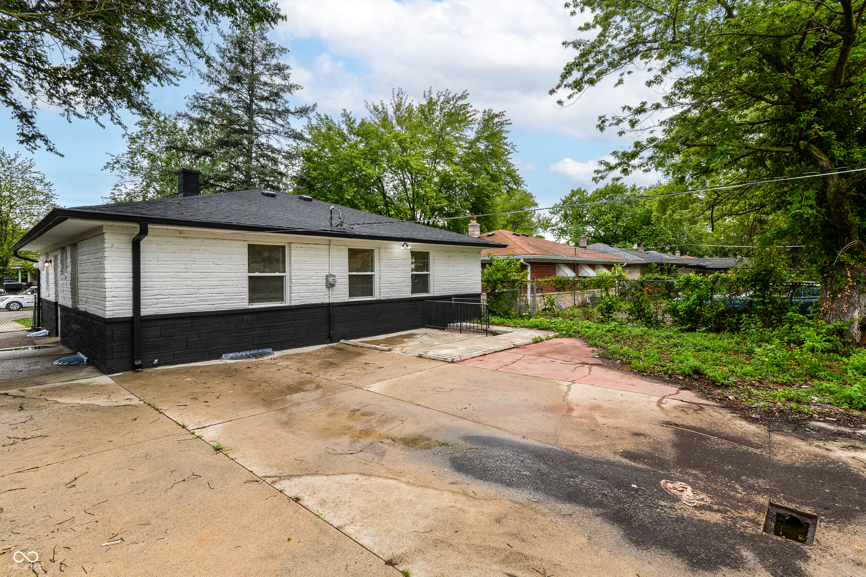 3213 North Riley Avenue Indianapolis, IN 46218 - Photo 27 of 28 Gallery Image 27