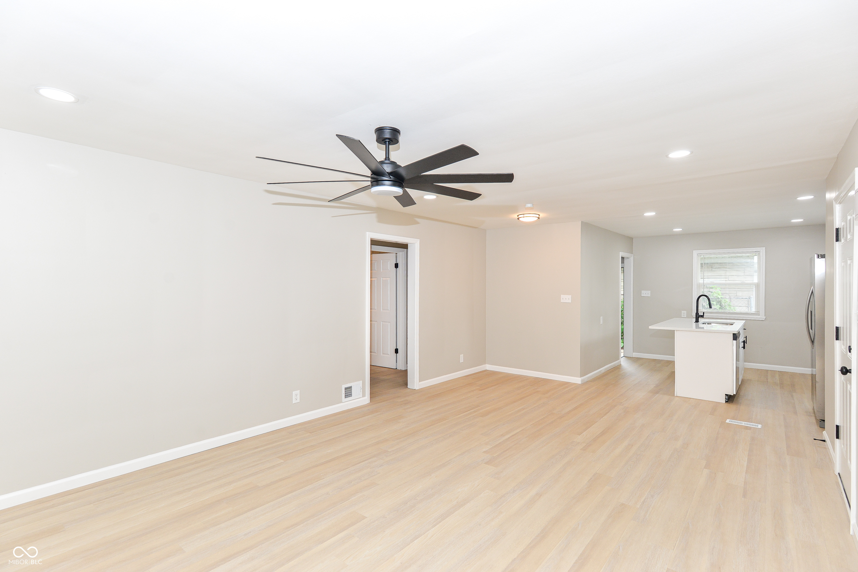 3213 North Riley Avenue Indianapolis, IN 46218 - Photo 4 of 28 Gallery Image 4