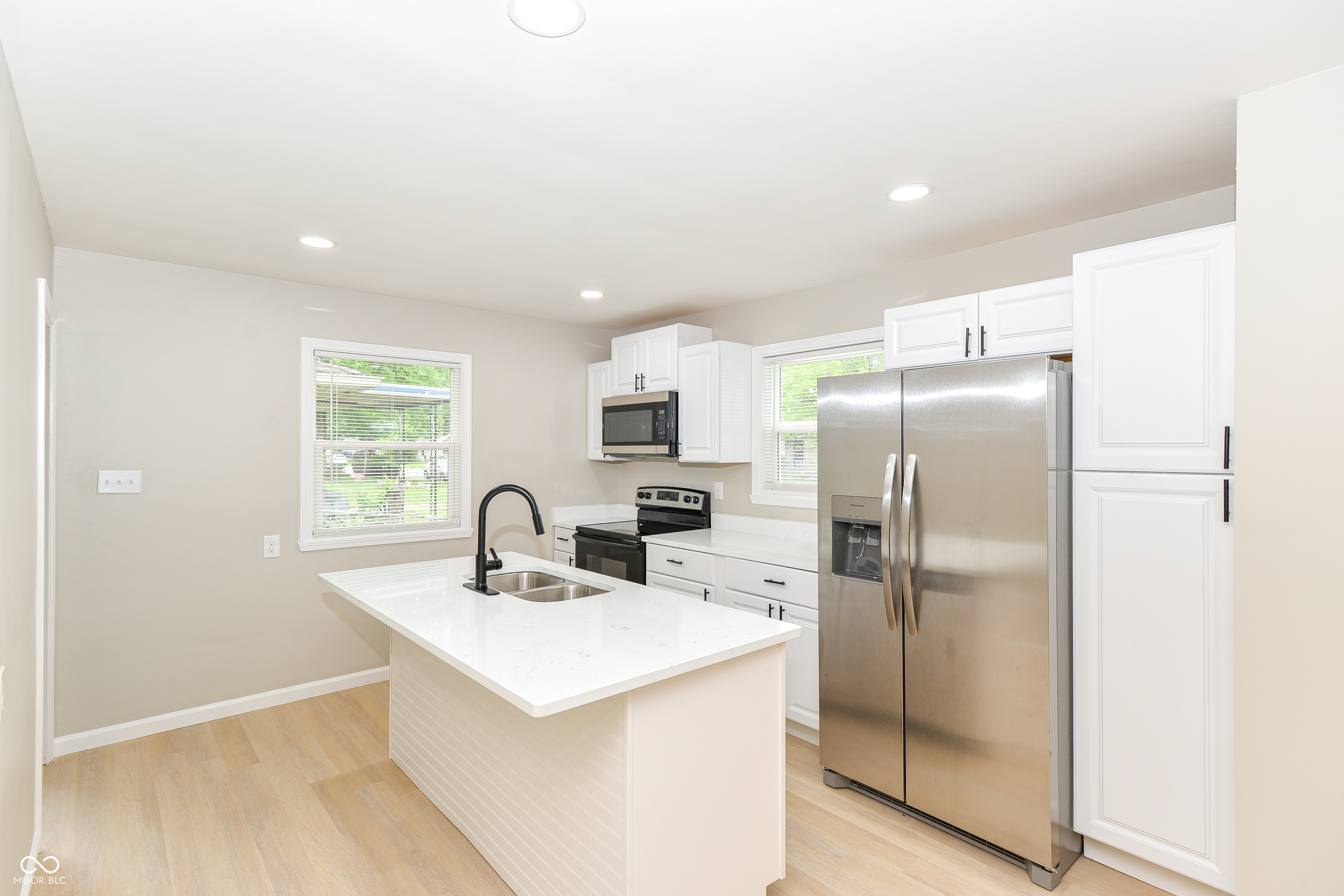 3213 North Riley Avenue Indianapolis, IN 46218 - Photo 7 of 28 Gallery Image 7
