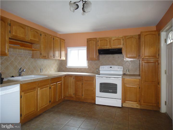 3612 Welsh Road Philadelphia, PA 19136 - Photo 5 of 18 Gallery Image 5