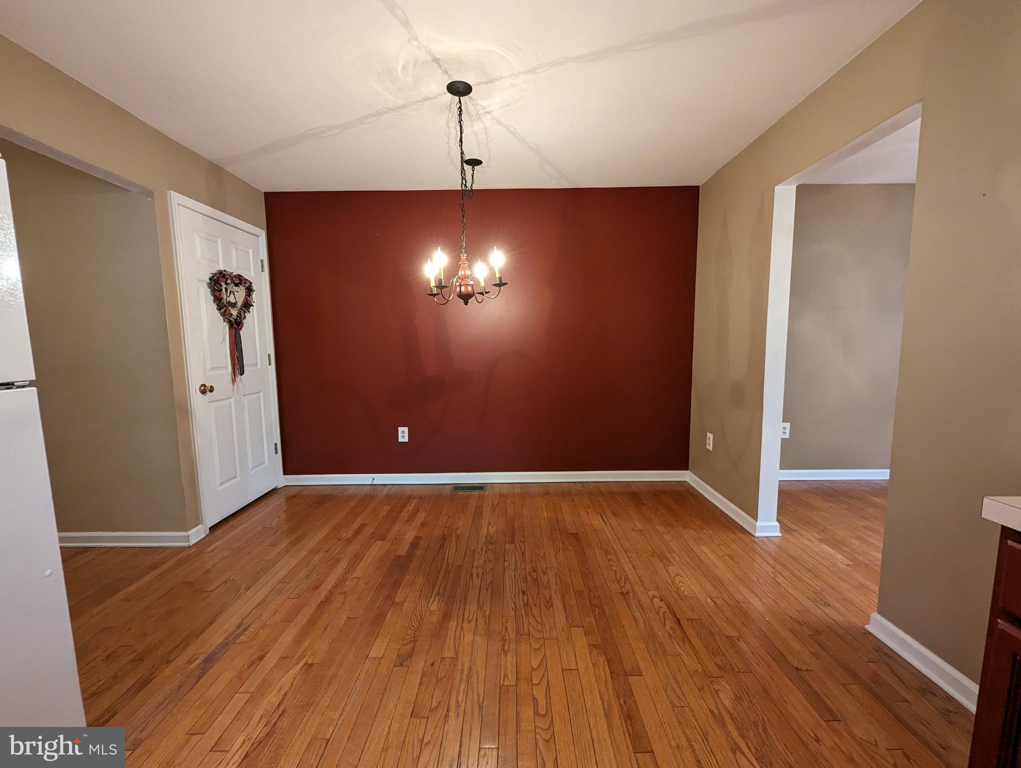 612 Ridgeway Street Gloucester City, NJ 08030 - Photo 10 of 28 View of kitchen dining area from cooking area.
