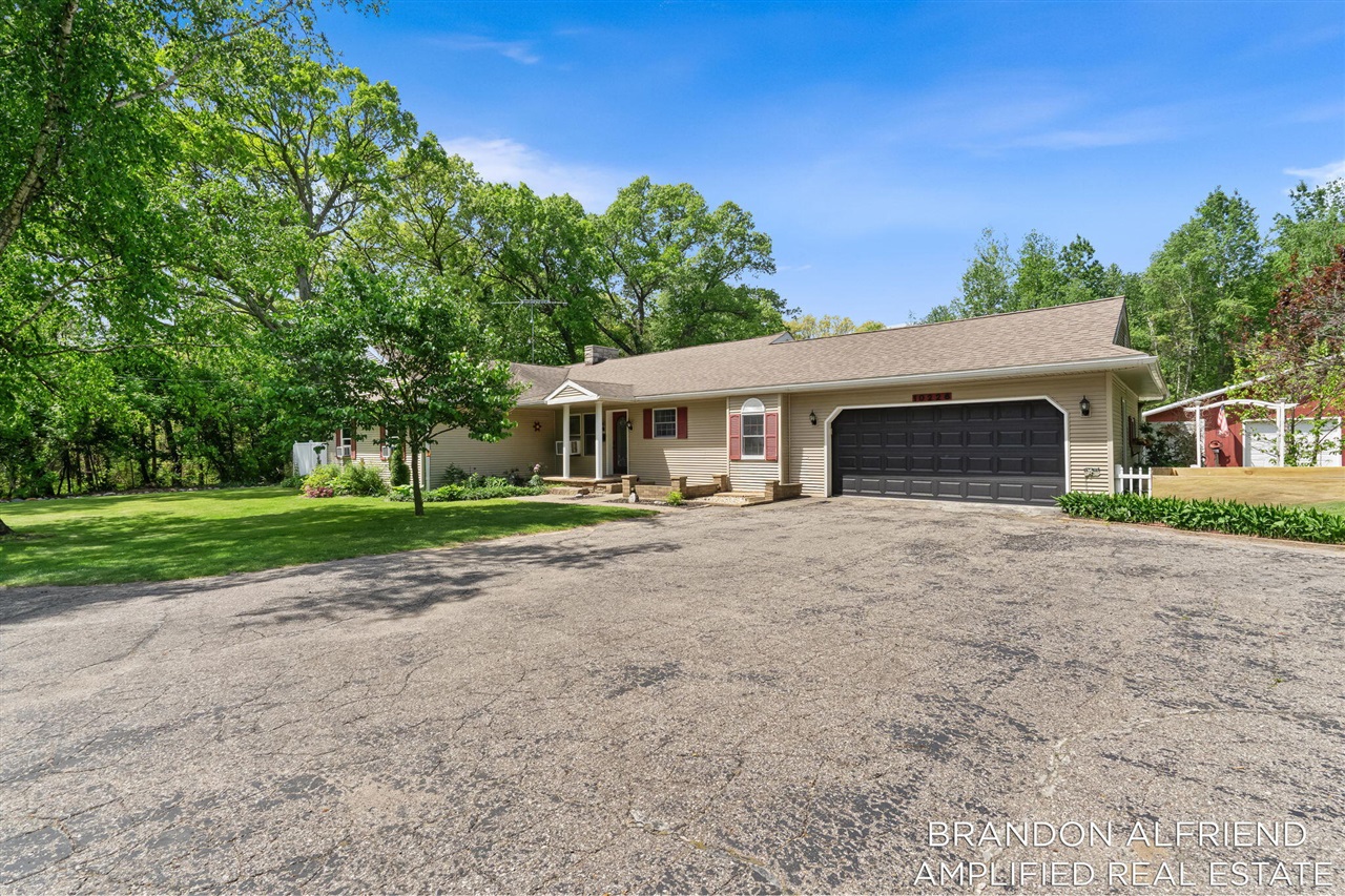 10226 Southwest Greenville Road Greenville, MI 48838 - Photo 49 of 62