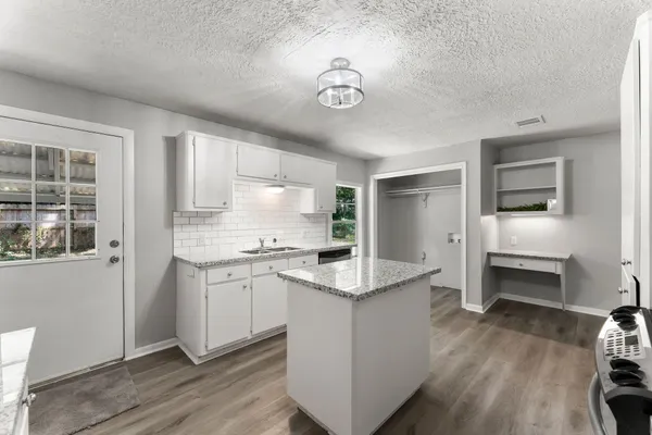 $1,650 | 601 Dogwood Trail, Conroe, TX 77316