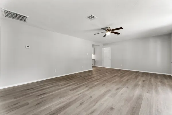 $1,650 | 601 Dogwood Trail, Conroe, TX 77316
