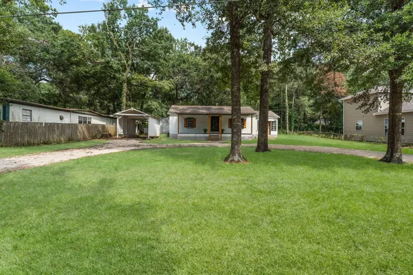 $1,650 | 601 Dogwood Trail, Conroe, TX 77316