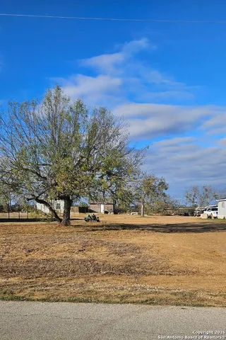 $75,000 | 160 Ala Blanca Drive, Lytle, TX 78052