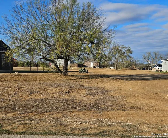 $75,000 | 160 Ala Blanca Drive, Lytle, TX 78052