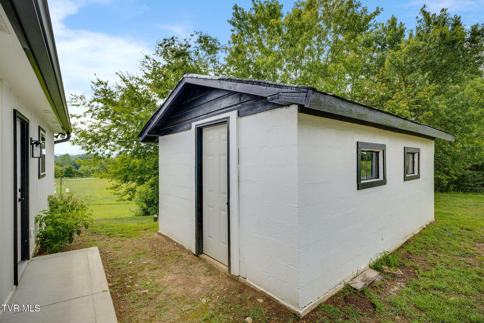 1655 Kenneytown Road Greeneville, TN 37745 - Photo 35 of 59 034