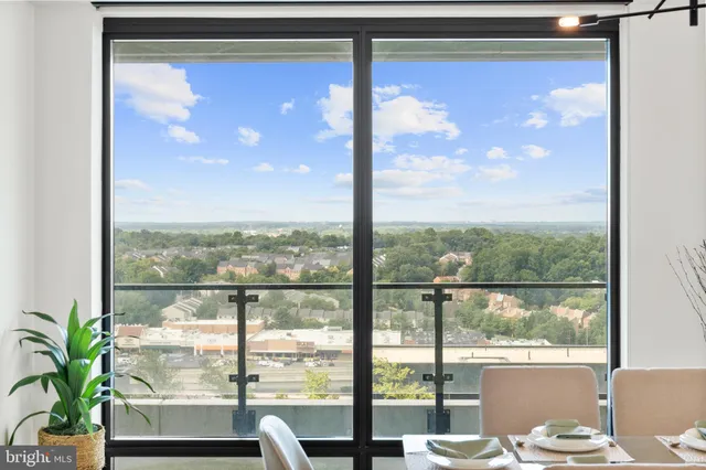 $1,320,000 | 1650 Silver Hill Drive, Unit 1206, McLean, VA 22102