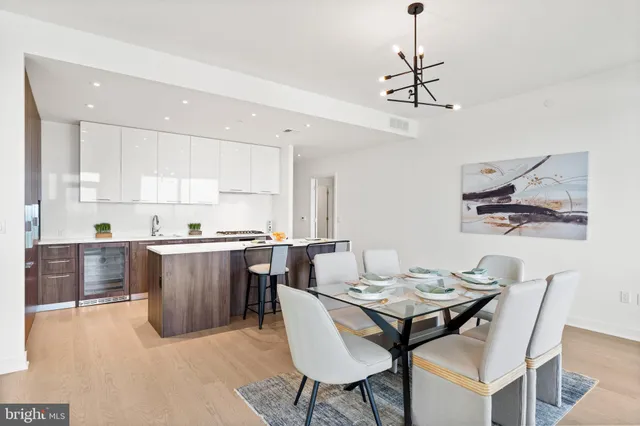 $1,320,000 | 1650 Silver Hill Drive, Unit 1206, McLean, VA 22102