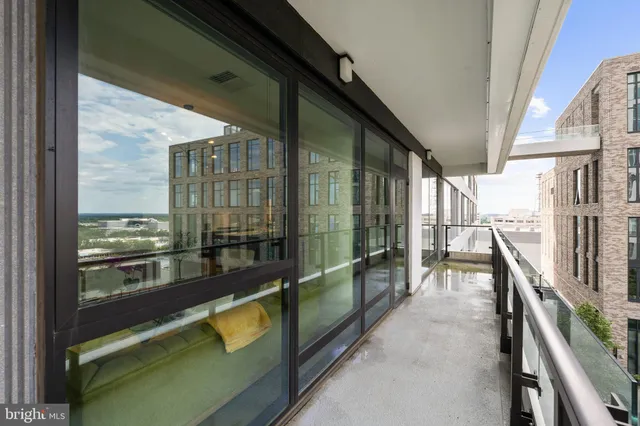 $1,320,000 | 1650 Silver Hill Drive, Unit 1206, McLean, VA 22102